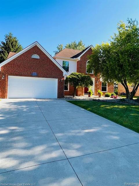 16556 Stephen Dr, Macomb, MI 48042 photo 1