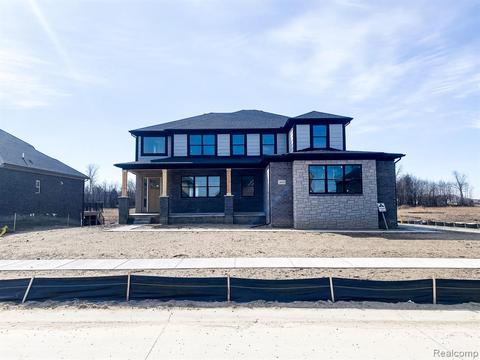 24458 Callaway Dr, Macomb, MI 48042