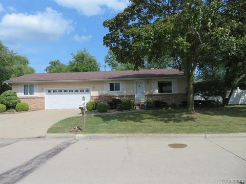 477 Grace Dr, Monroe, MI 48161 photo 1