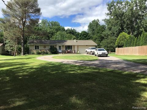 2115 E Lake Rd, Clio, MI 48420 photo 1