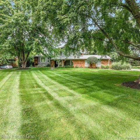 3680 Sleeth Rd, Commerce Twp, MI 48382 photo 1