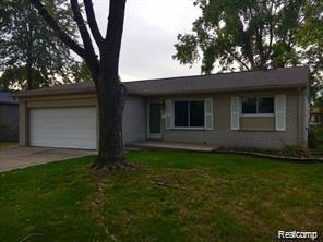34833 Lynn Dr, Romulus, MI 48174 photo 1