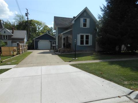 917 Cass St, Saint Clair, MI 48079 photo 1