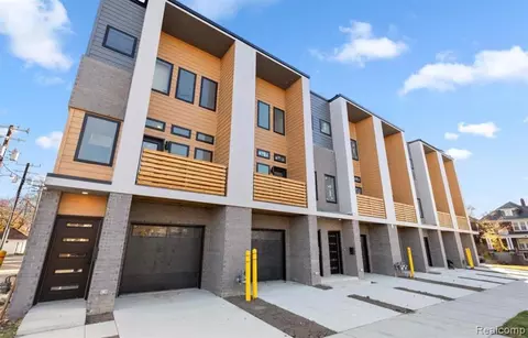 1501 Pallister #1, Detroit, MI 48206