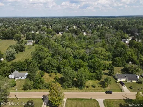 0 Roat Crt Ct, Burton, MI 48509