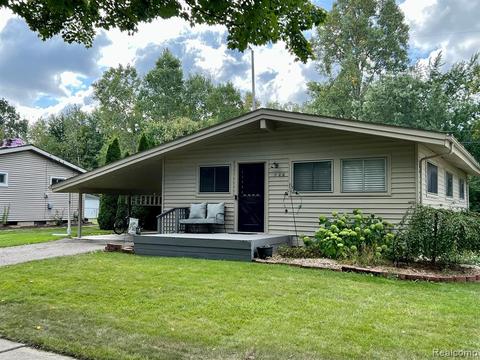 222 Sequoia Dr, Davison, MI 48423 photo 1