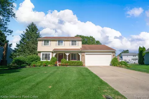 3210 Sandoval Dr, Lake Orion, MI 48360