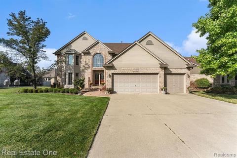 49299 Willowood Dr, Macomb, MI 48044 photo 1