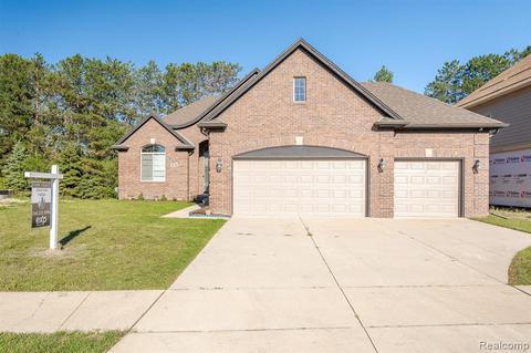 50736 Summit View Dr, Macomb, MI 48042 photo 1