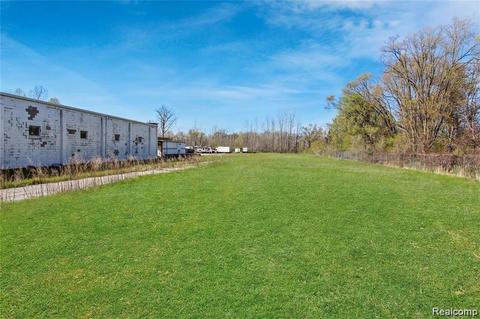 37328 Van Born Rd, Wayne, MI 48184 photo 1