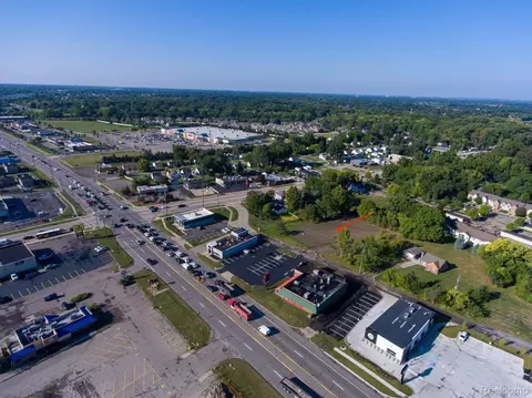 41191 Ferndale Rd, Clinton, MI 48036