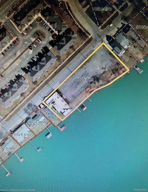 3136 Military St, Port Huron, MI 48060