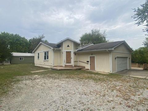 12037 Davison Rd, Davison, MI 48423 photo 1