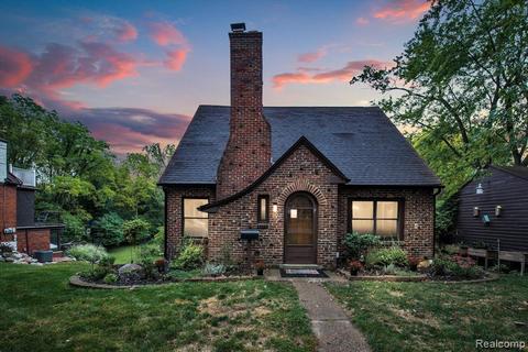 35741 Elm St, Wayne, MI 48184 photo 1