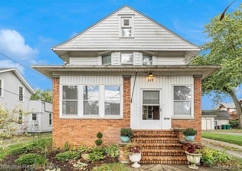 117 E Lorain St, Monroe, MI 48162 photo 1