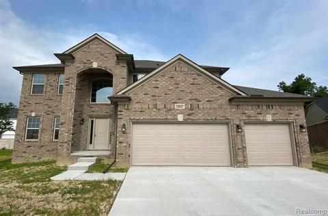 53865 Andrew Dr, Chesterfield, MI 48051