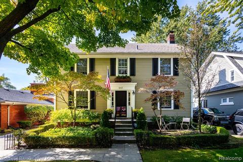 643 Rivard Blvd, Grosse Pointe, MI 48230 photo 1