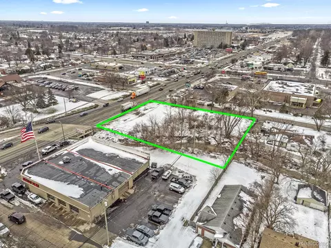 10854 Allen Rd, Taylor, MI 48180