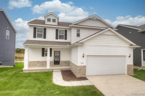 203 Barnsley Dr, Howell, MI 48843 photo 1
