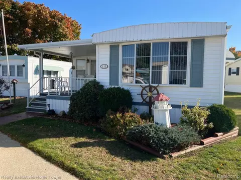 115 Shoreline Dr, Port Sanilac, MI 48469