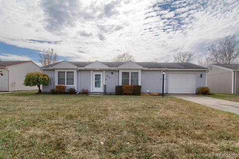 612 Leveque Cir, Carleton, MI 48117 photo 1