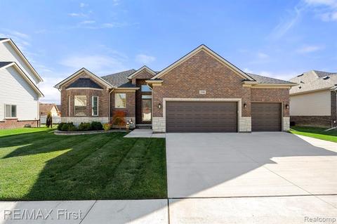 23302 Merlene Dr, Macomb, MI 48042 photo 1