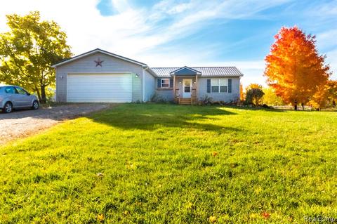 3684 Gravel Creek Rd, North Branch, MI 48461