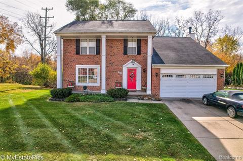38789 Parkview Dr, Wayne, MI 48184 photo 1