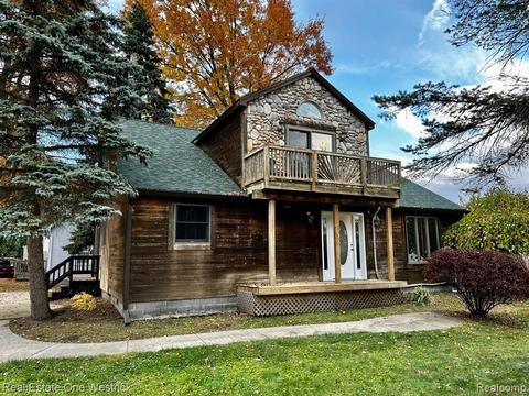 432 Lathrop St, Algonac, MI 48001 photo 1