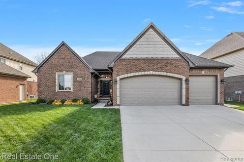 21926 Brantingham Rd, Macomb, MI 48044 photo 1