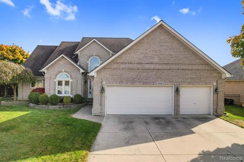 20060 Comanche Dr, Macomb, MI 48042 photo 1