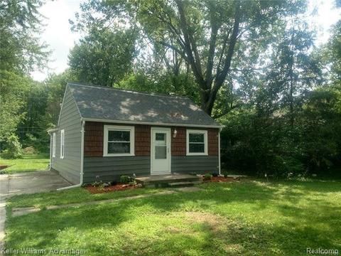 11221 Cape Cod St, Taylor, MI 48180 photo 1