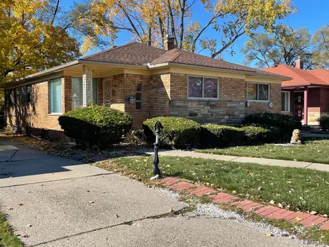 24321 Jerome St, Oak Park, MI 48237