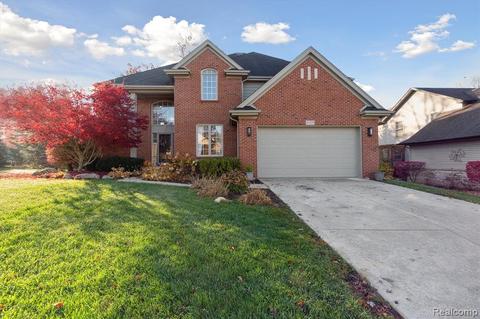 6159 Foxfire Cir, Clarkston, MI 48346 photo 1