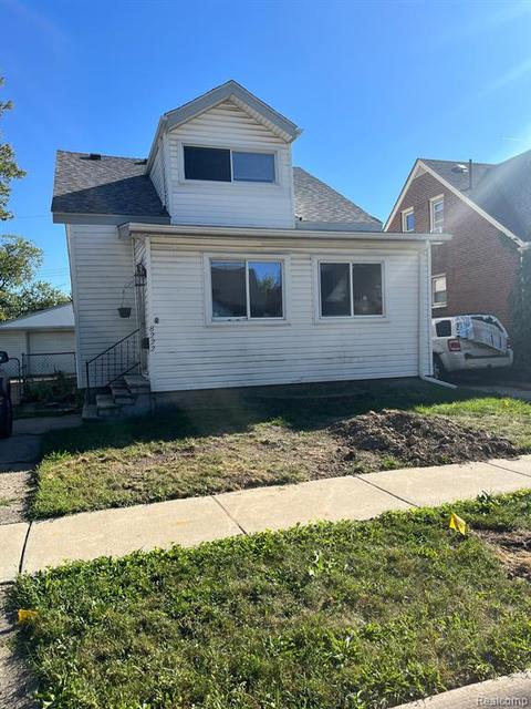 8222 S Maxwell Ave E, Warren, MI 48089 photo 1