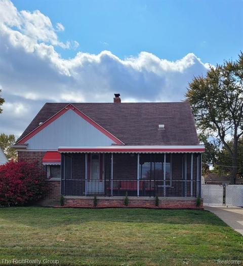 33639 Forest St, Wayne, MI 48184 photo 1