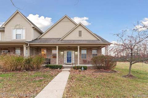 29390 Cahill Rd, Flat Rock, MI 48134 photo 1