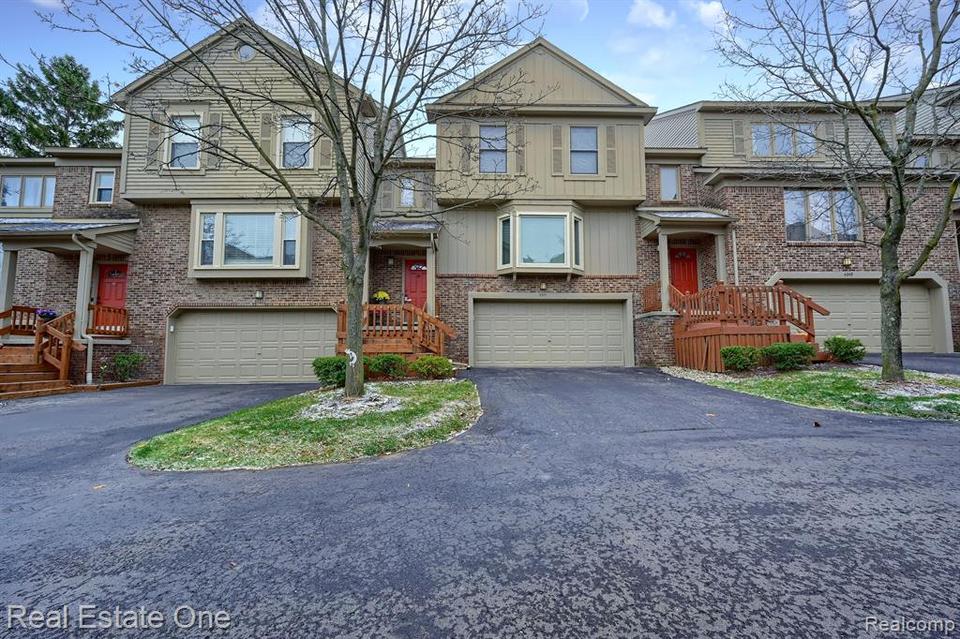 4241 Breckenridge Dr, West Bloomfield, MI 48322 1 photo MLS