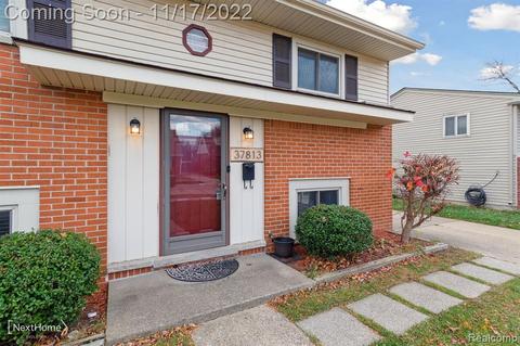 37813 Castle Dr, Romulus, MI 48174 photo 1