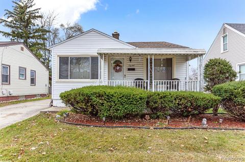 5096 Mildred St, Wayne, MI 48184 photo 1