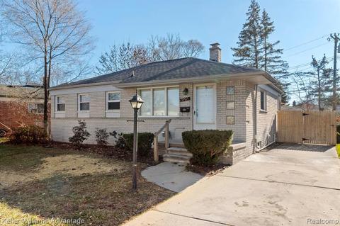 33515 Gertrude St, Wayne, MI 48184 photo 1