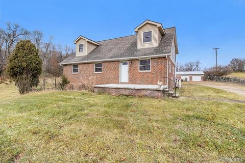 3541 Brophy Rd, Howell, MI 48855 photo 1