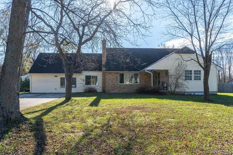 8477 W Coldwater Rd, Flushing, MI 48433 photo 1