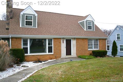 224 Greenly St, Adrian, MI 49221 photo 1
