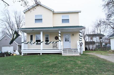 110 E Fauble St, Durand, MI 48429 photo 1