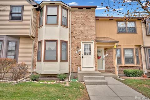 3009 Debra, Auburn Hills, MI 48326