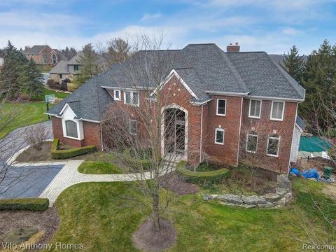 4704 Windemere, Rochester, MI 48306