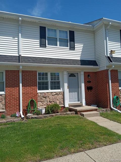 45770 Kensington St, Utica, MI 48317