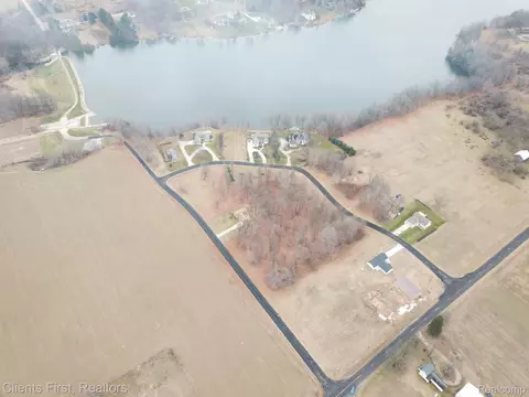 Unit 5 W Harrison Rd, Hart, MI 49420