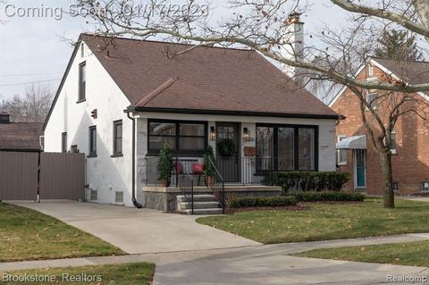 1826 Melton Rd, Birmingham, MI 48009 photo 1
